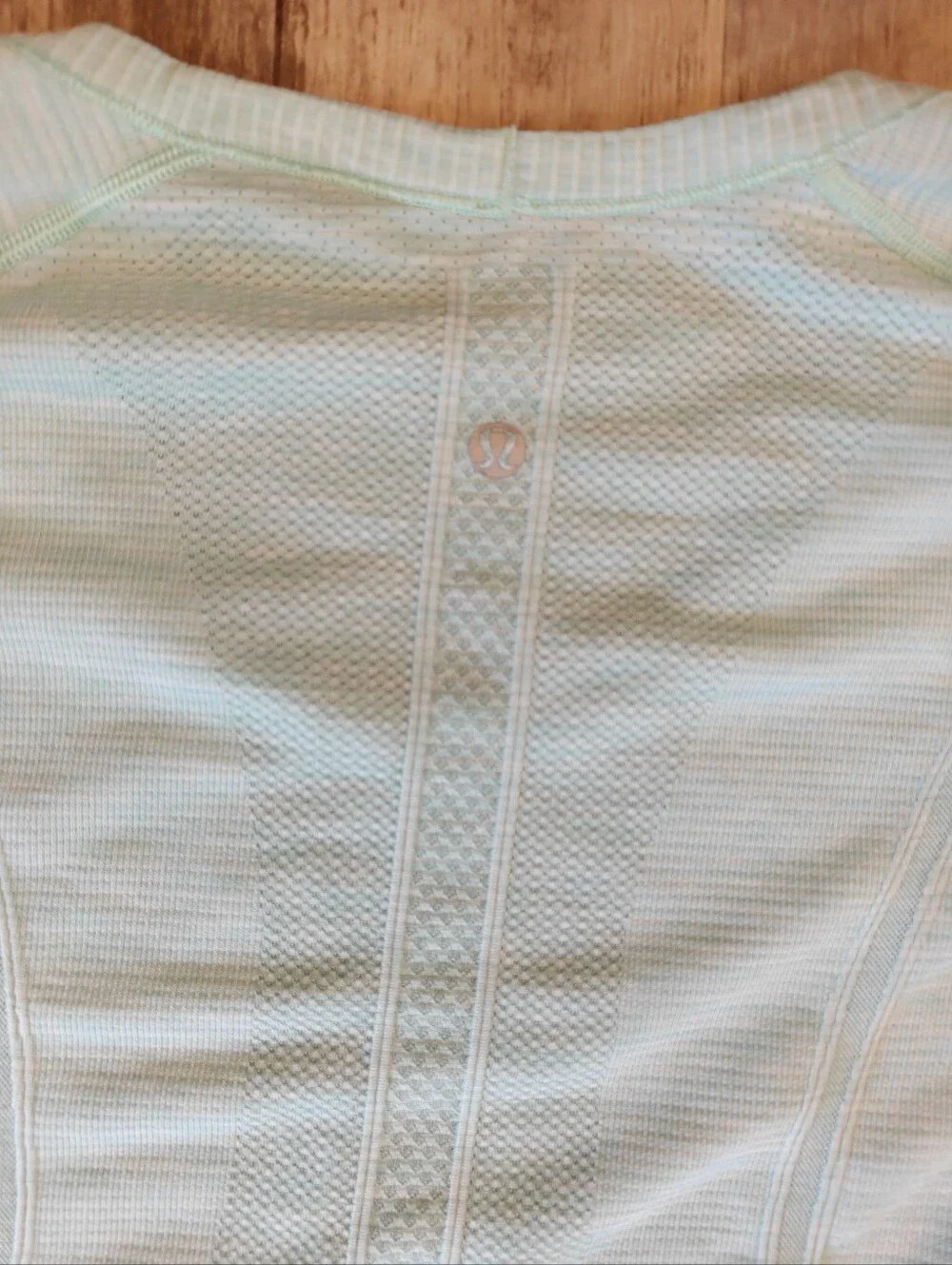 Lululemon Run: Swiftly Tech Long Sleeve Mint Moment Size 12 Great Condition